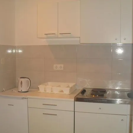 Studio Apartmani Krstina Sukosan Exterior photo